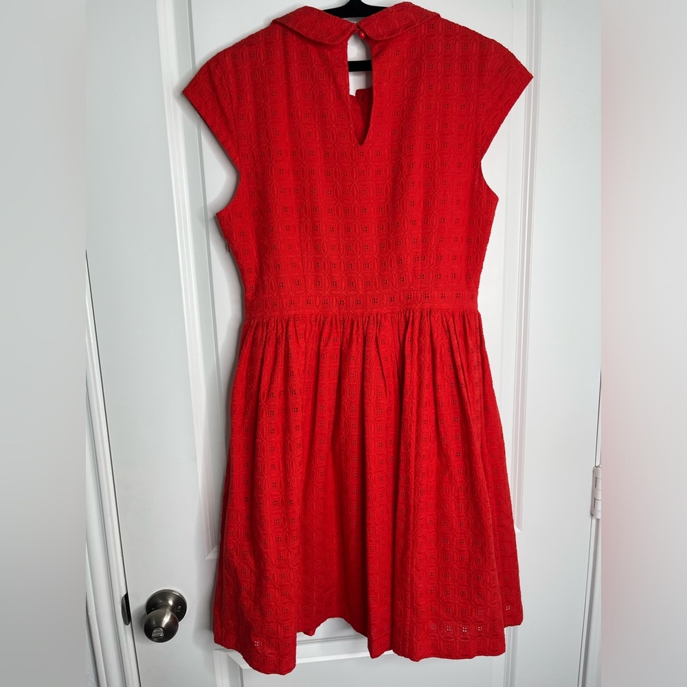 Kate Spade Courtney Red Eyelet
Fit and Flare Dress Size 6 - Picture 7 of 13